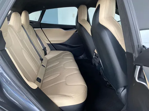 Tesla Model S 75d