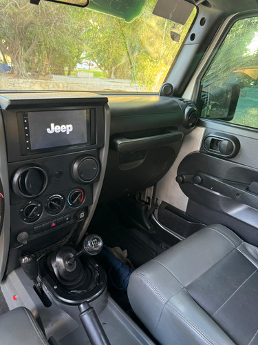 Jeep Wrangler X Base 6vel Aa 4x4 Mt