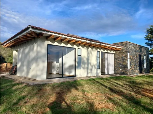 Casa Amoblada En Arriendo En El Retiro