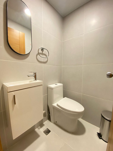 Apartamento En Alquiler Amueblado, Evaristo Morales.