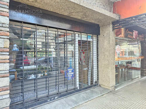 Venta Local En Emilio Lamarca Al 2000