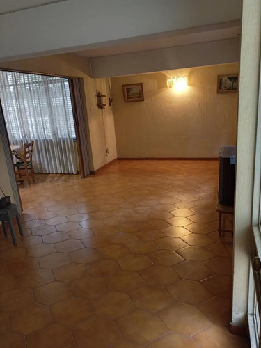 Residencial Y Bodega Con Flujo Inmediato  Ñuñoa