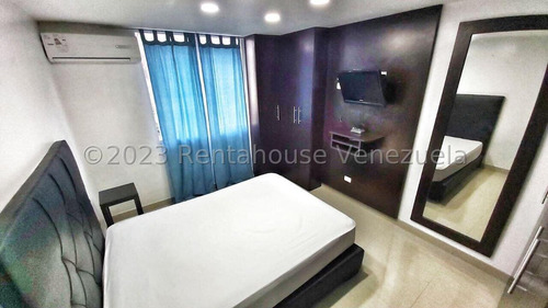 Imagen 17 de 27 de Apartamento Un Nivel Remodelado En Calle Cerrada En Venta En Los Naranjos Humboldt Caracas