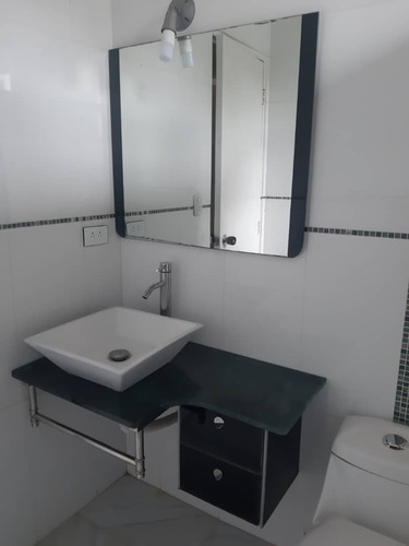 Imagen 23 de 28 de Casa De Esquina En Venta En Urbanización El Bosque Con Vigil