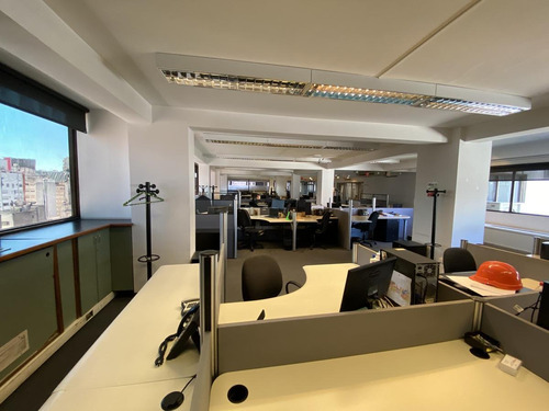 Oficina En Venta O Alquiler - Centro, Av Corrientes - 3 Cocheras 670m2, Posibilidad De Dividir