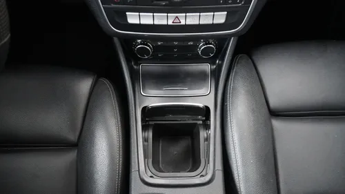 Mercedes-Benz Clase CLA 1.6 200 Cgi Sport At