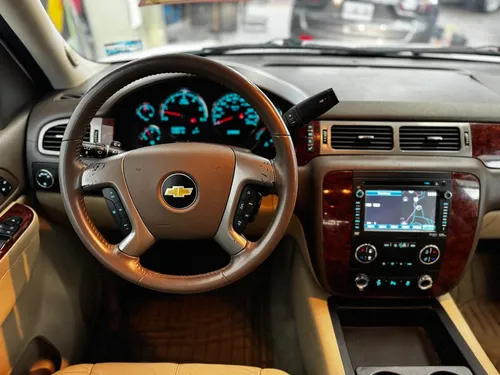 Chevrolet Suburban 5.3 Lt V8 Piel 2da Cubo At