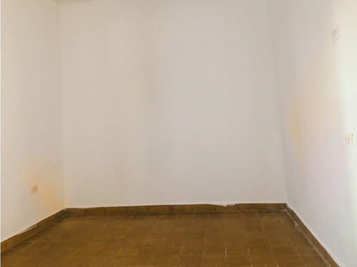 Alquiler - Casa 2 Dormitorios - Yofre Sur