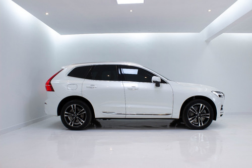 Imagem 3 de 18 de Volvo