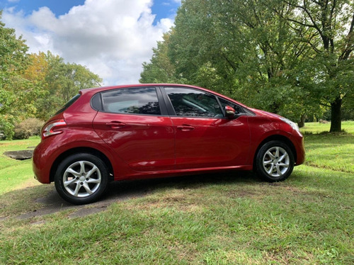 Peugeot 208 1.5 Allure Touchscreen