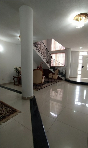Imagen 4 de 30 de Casa En Venta Puerto Ordaz, Urbanización Chilemex Calle Copiapó, Bella Y Lista Para Iniciar Tu Hogar En Una Zona Tranquila. Una Casa Amplia Para Compartir En Familia