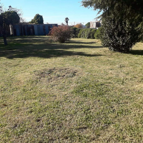 Casa En Venta - 3 Dormitorios 1 Baño - Cochera - 1200mts2 - Coronel Dorrego