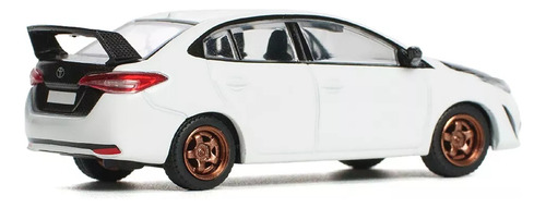 Pop Race Toyota Gr Vios Pr64-94 Escala 1/64 Color Blanco