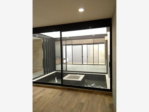 Casa Sola En Venta Loretta