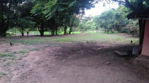 Área No Chácara Cotia - 3641