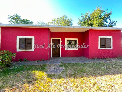 En Venta Casa En Exclusividad De 2 Dormitorios Colonia Del Sacramento