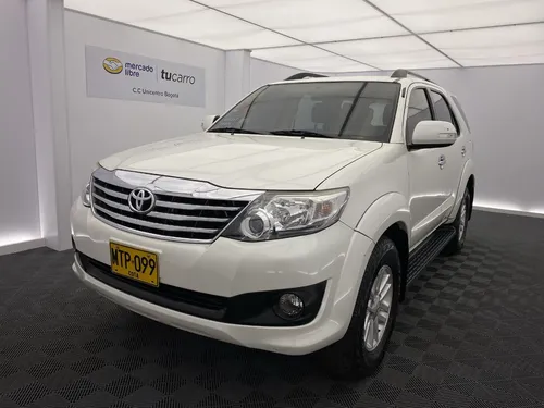 Toyota Fortuner 2.7 AT 4X4