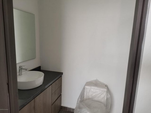 Imagen 11 de 13 de Estrena Casa Con Roof Garden Y 3 Recámaras. Venta - El Mirador