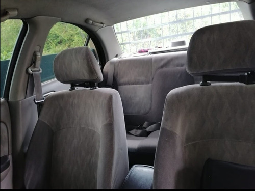 Imagen 11 de 15 de Nissan Almera