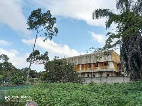 Chácara Na Praia Com 5 Dorm 1 Suíte E 15000m² 7882