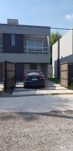 Dúplex En Venta - 2 Dormitorios 2 Baños - Pilar