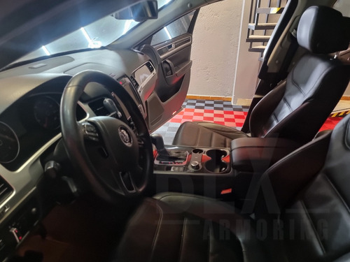 Volkswagen Touareg 3.6 At