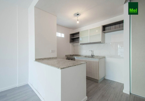 Amplio Monoambiente | Beiro 3461