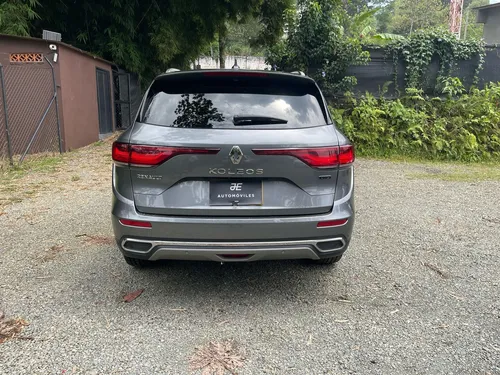 Renault Koleos 2.5 Intens 4X4 Bose