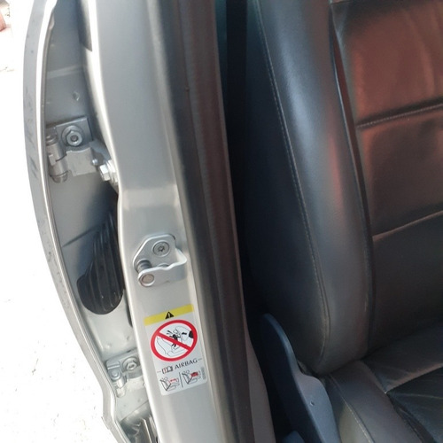 Imagen 11 de 21 de Volkswagen Suran 2010 1.9 Sdi Highline Cuero 90e