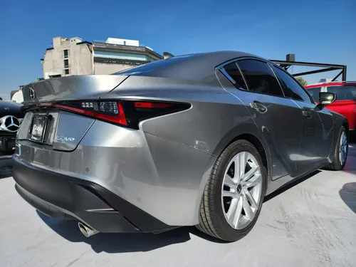 Lexus Is 300 Premium Aut 2023 3 Años De Garantia