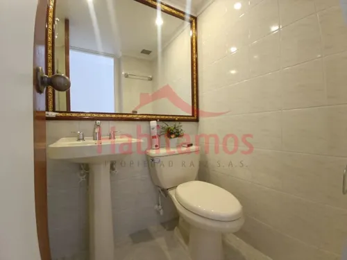 Apartamento En Arriendo En Medellín - Laureles Cod 68287