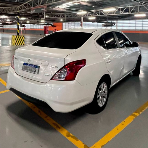 Nissan Versa 1.6 16v Sv Aut. 4p