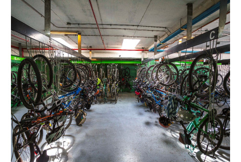Oficina Arriendo Las Condes Titanium El Golf Isidora Goyenec