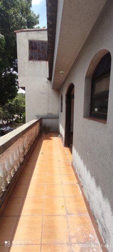 Casa À Venda Na Avenida Francesco Bibiena, Vila Liviero, São Paulo - Sp - Liv-12675