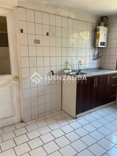 Casa En Venta Aislada De 3 Dorm. En Maipú, Villa Los Héroes
