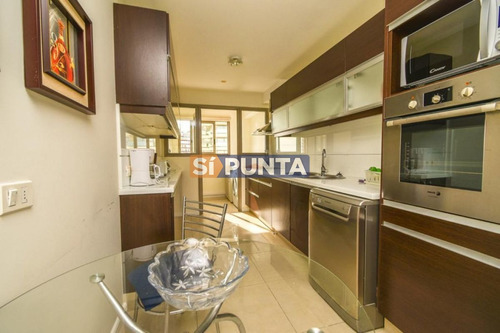Imagen 15 de 24 de Apartamento En Brava, 3 Dormitorios *