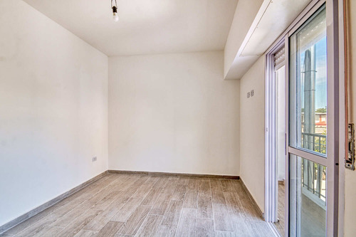 Ph A Estrenar En Venta Listo Para Escriturar!! En Remedios De Escalada, Lanús