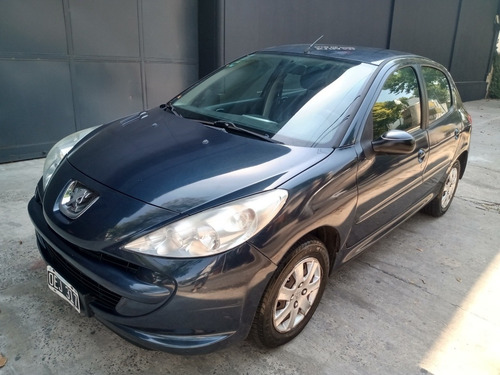Imagen 2 de 15 de Peugeot 207 2014 1.4 Sedan Allure 75cv