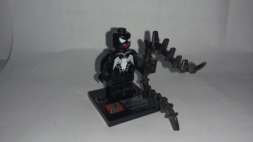 Minifigura Venom