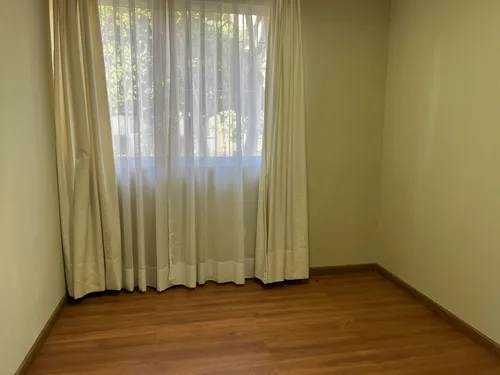 Departamento 4 Dormitorios En Venta, Sector Oriente, Viña D