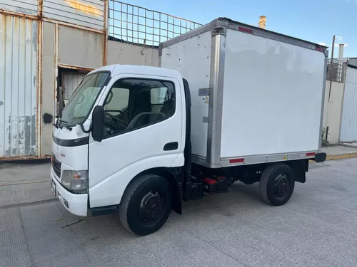 Hino 300 616 Long