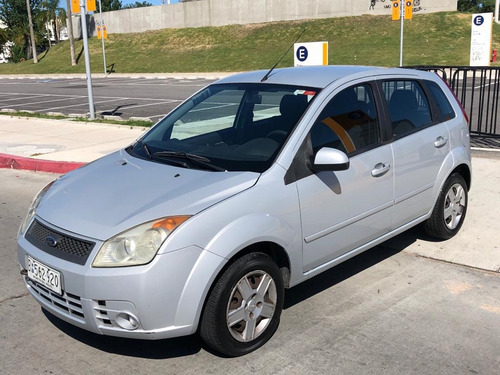 Ford Fiesta 1.6 Ambiente Mp3 2010