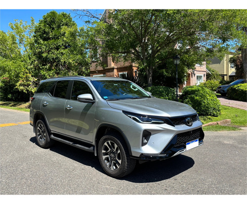 Toyota Hilux SW4 2.8 Srx 204Cv 4X4 7As At