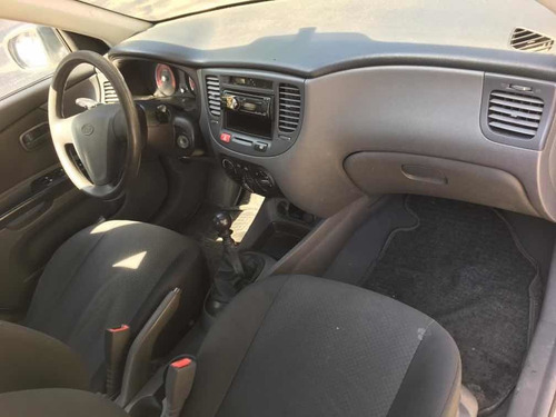 Kia Rio 2012 1.6 4 P