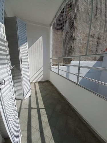 Almagro 4 Ambientes Divinos, Con Terraza Propia De 140 M2!!! Sup Cubierta 142 M2 Super Luminoso