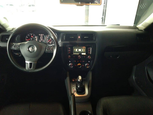 Volkswagen Jetta 2.0 Comfortline Flex 4p Tiptronic