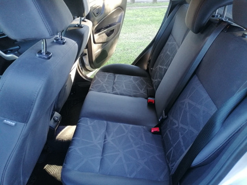 Ford Fiesta Kinetic Design 1.6 Design 120cv Titanium 2012