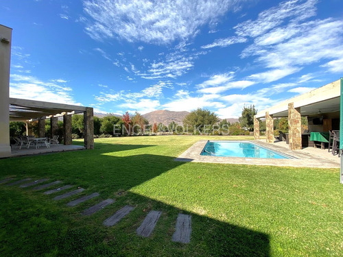 Casa En Arriendo, Las Brisas