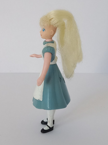 Muñeca Alicia En El Pais De Las Maravillas Sin Marca (Usado)