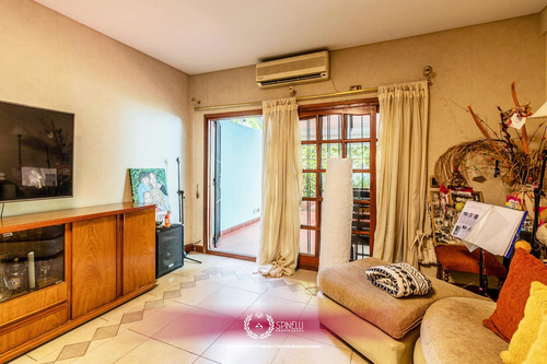 Venta Duplex Ph Tipo Casa 4 Ambientes 139m² Con Patio Jardín Parrilla 3 Baños Único En Boedo Almagro